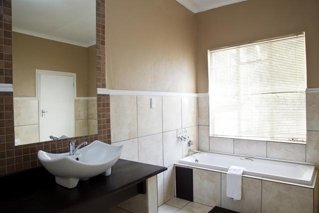 Stay-A-While Guesthouse Edenvale Εξωτερικό φωτογραφία